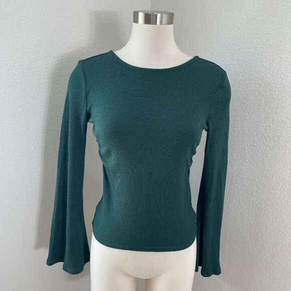 REVOLVE Lover+Friends Womens Small Green Ribbed Open Back Knit Top Bell Sleeve - Picture 1 of 13